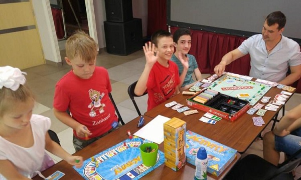 Любителей настольных игр пригласили в Дом культуры «Коммунарка»